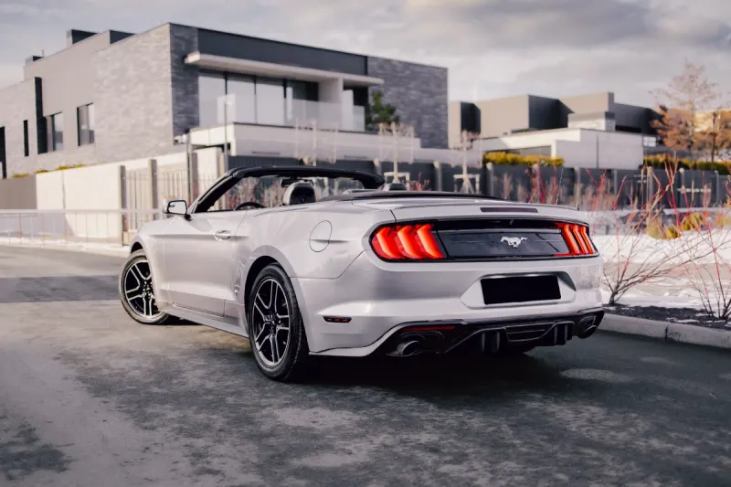 Ford Mustang Cabrio