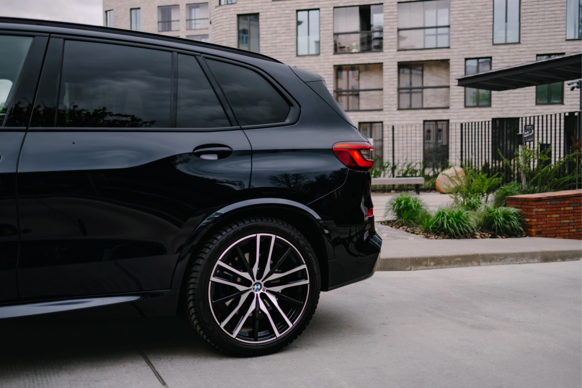 аренда BMW X5 Минск, прокат BMW X5 3.0d Минск, взять BMW X5 напрокат Минск, аренда дизельного BMW Минск, аренда внедорожника Минск, аренда БМВ X5 без водителя, прокат премиум авто Минск, аренда автомобилей в Минске, аренда BMW X5 дизель Минск