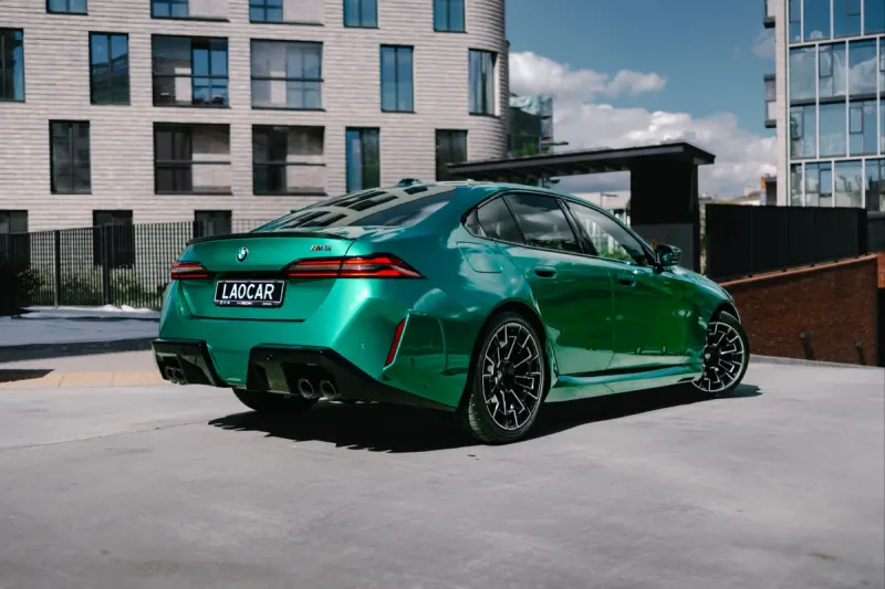 BMW M5 G90