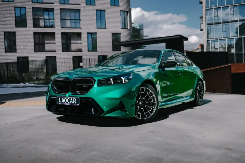 BMW M5 G90