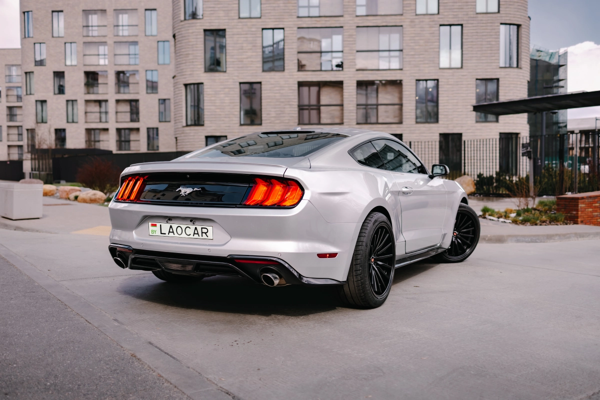 Ford Mustang прокат Минск — для любителей скорости и драйва