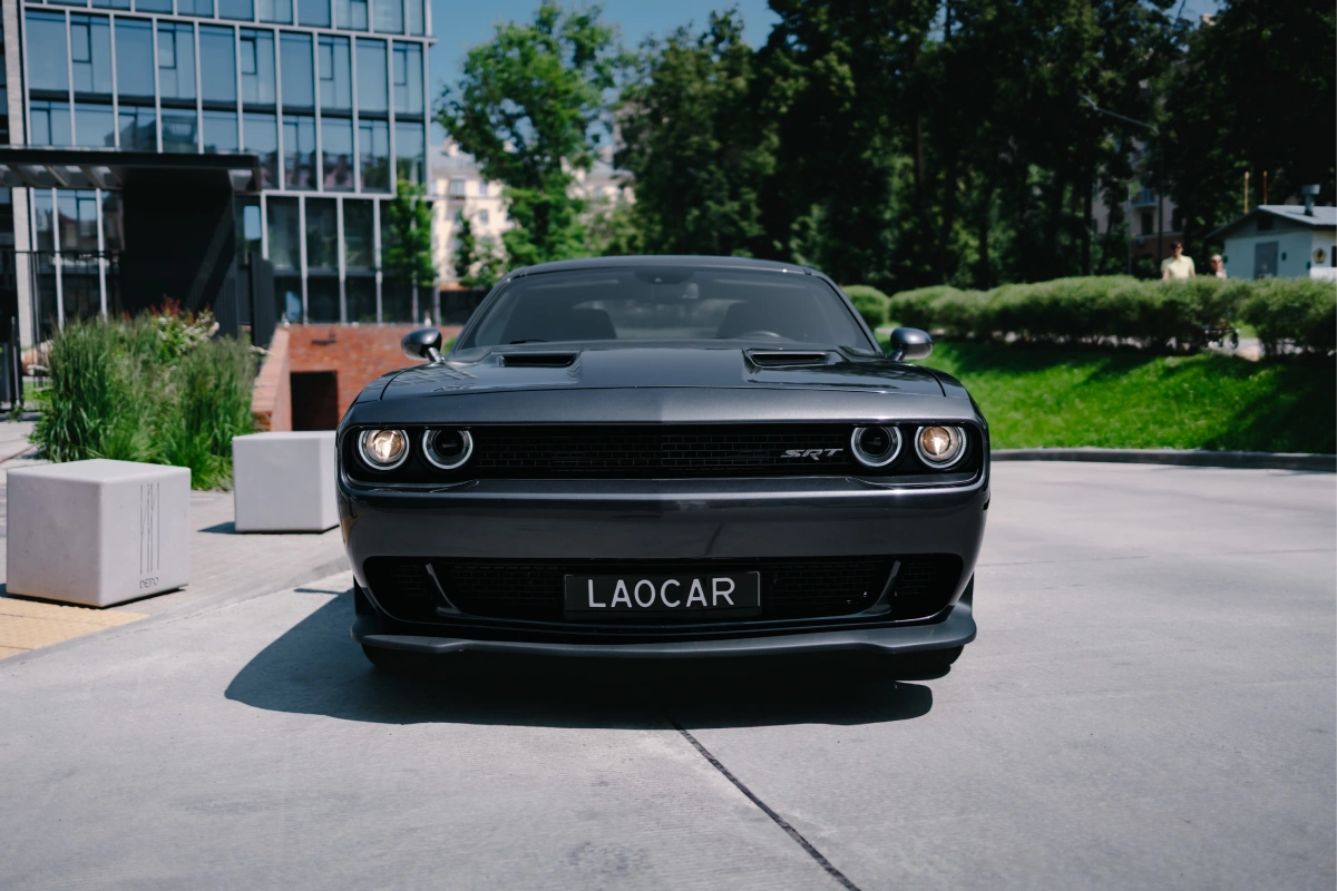 Dodge Challenger прокат в Минске — легенда американских дорог