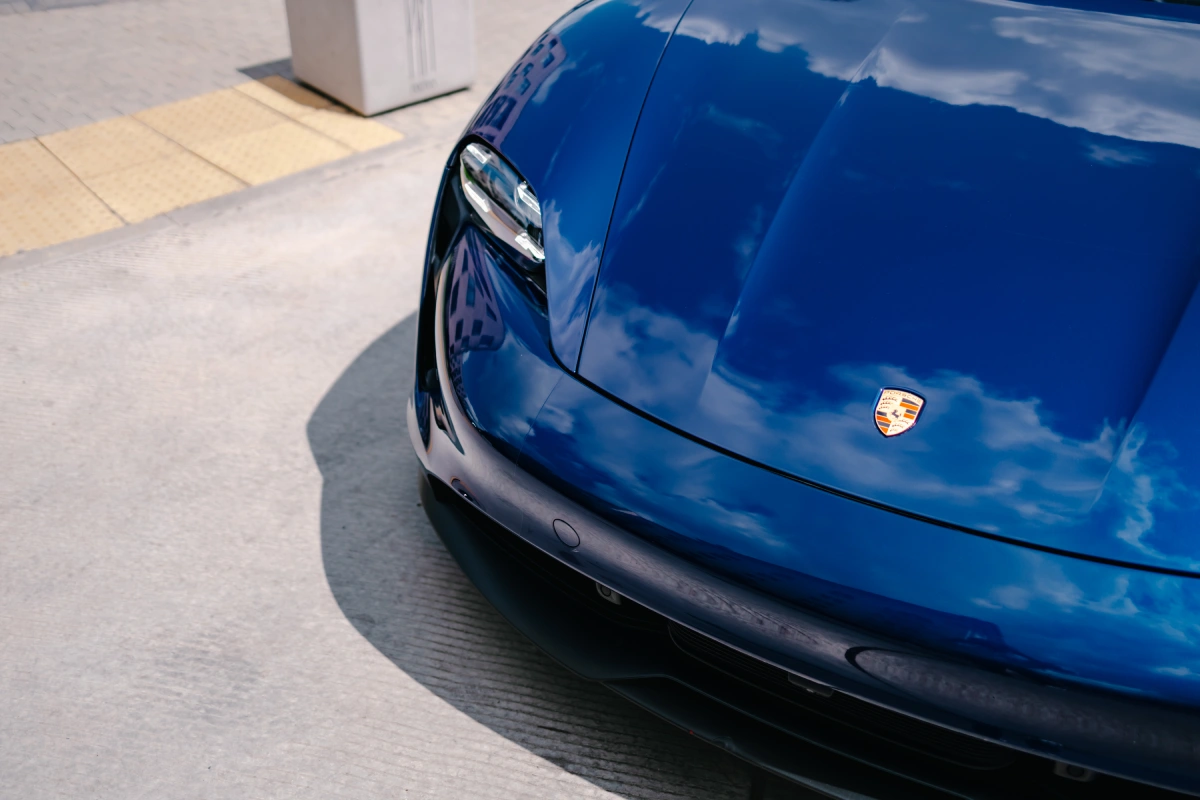 Аренда электроспорткара Porsche Taycan 4S в Минске от LaoCar.by