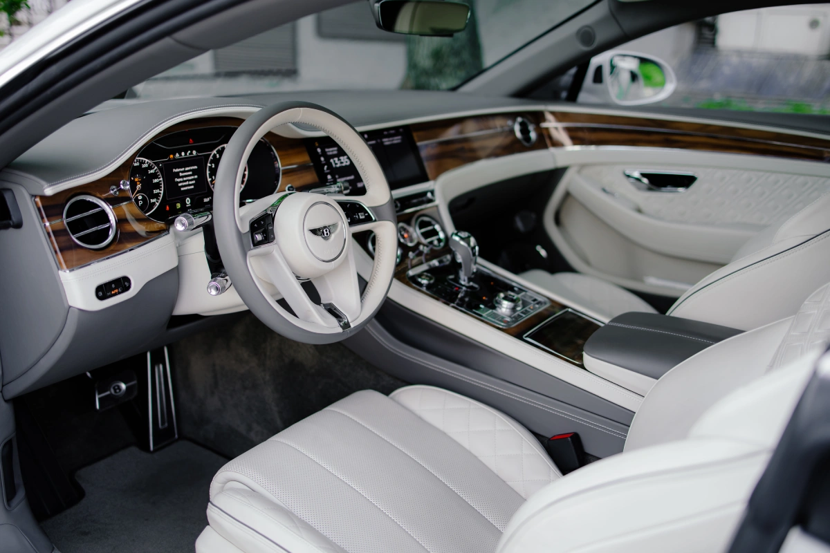 Прокат Bentley GT 6.0 — купе, которое не оставляет равнодушных