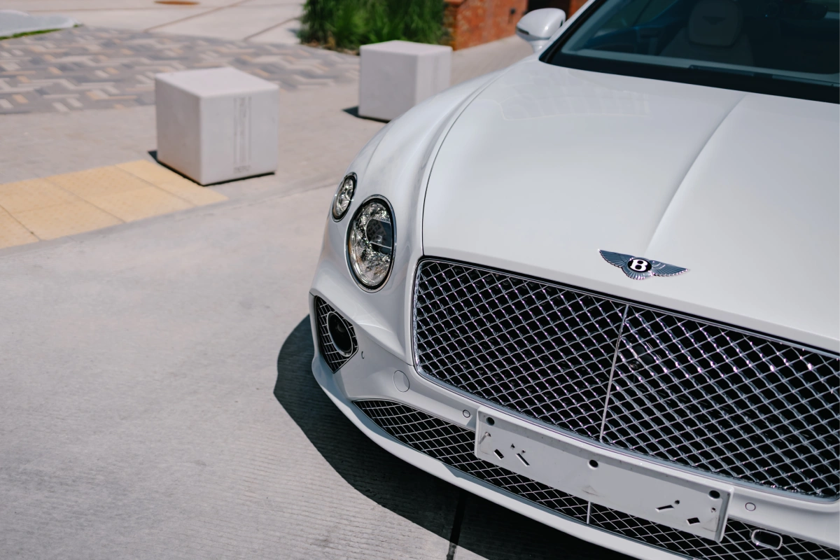 Прокат Bentley GT 6.0 — стиль, скорость и престиж