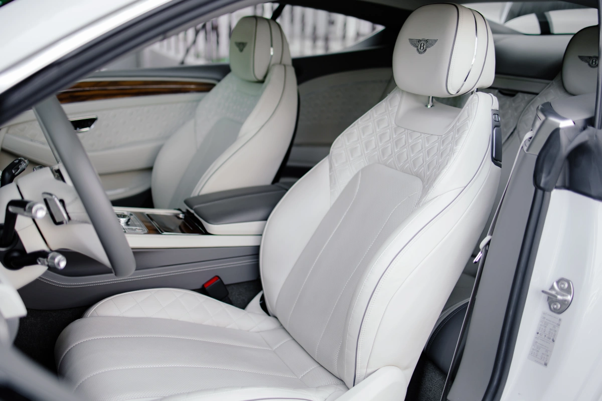 Аренда Bentley Continental — премиальный автомобиль в Минске