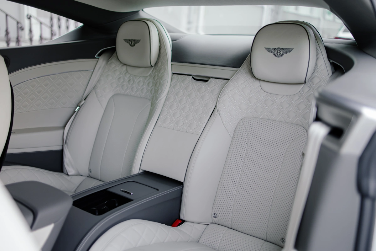 Bentley GT 6.0 прокат Минск — безупречная динамика и комфорт