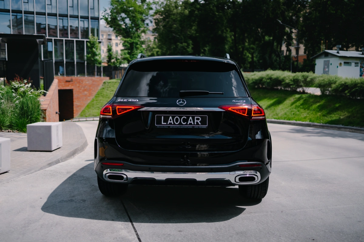 Прокат Mercedes GLE 450 Минск — современный и мощный внедорожник