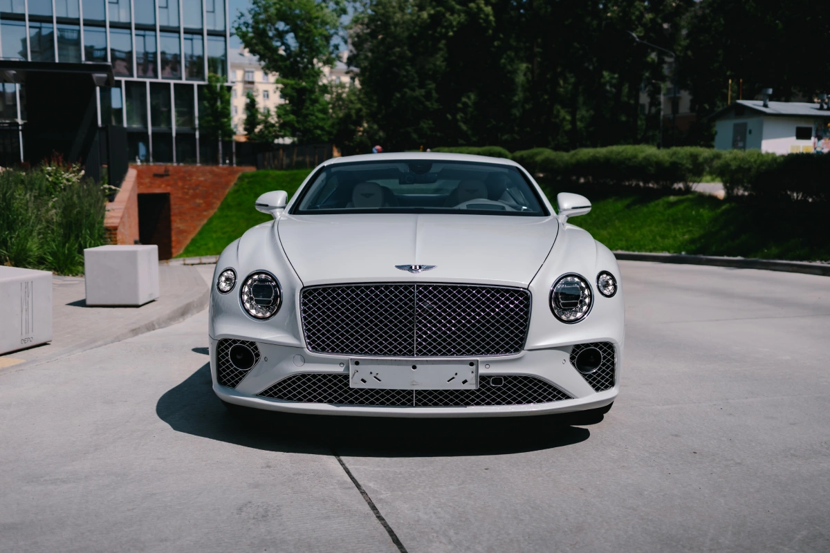 Bentley Continental GT прокат Минск — для тех, кто выбирает лучшее
