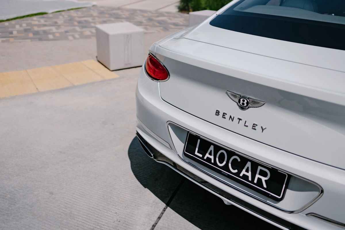 Bentley GT аренда Минск — идеален для торжеств и особых случаев