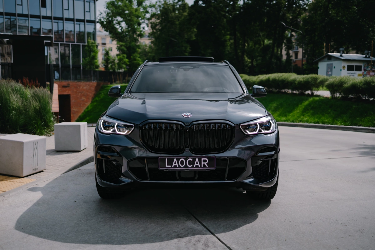 BMW X5 3.0d напрокат — надёжность и комфорт в аренде авто