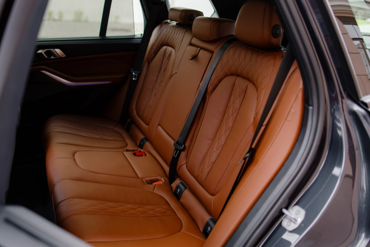 BMW X5 3.0d в аренду — высокий клиренс и мягкий ход