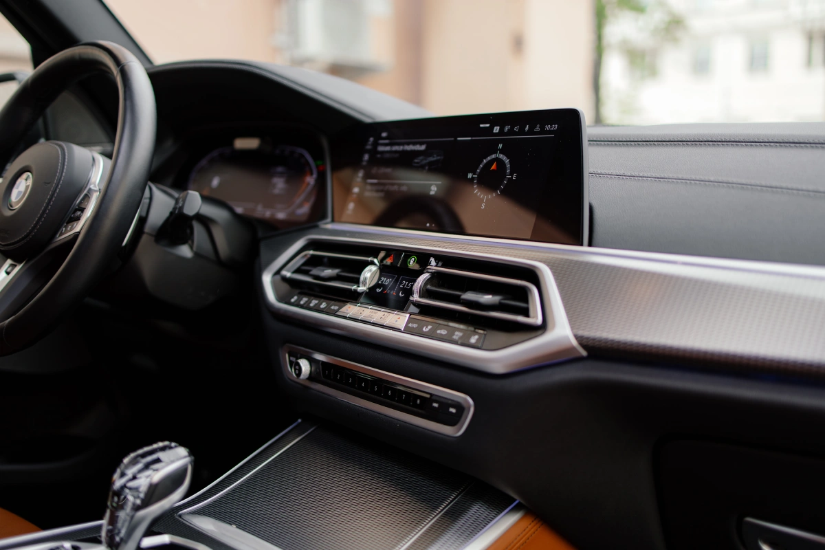 Аренда BMW X5 3.0d — идеальный выбор для деловых клиентов