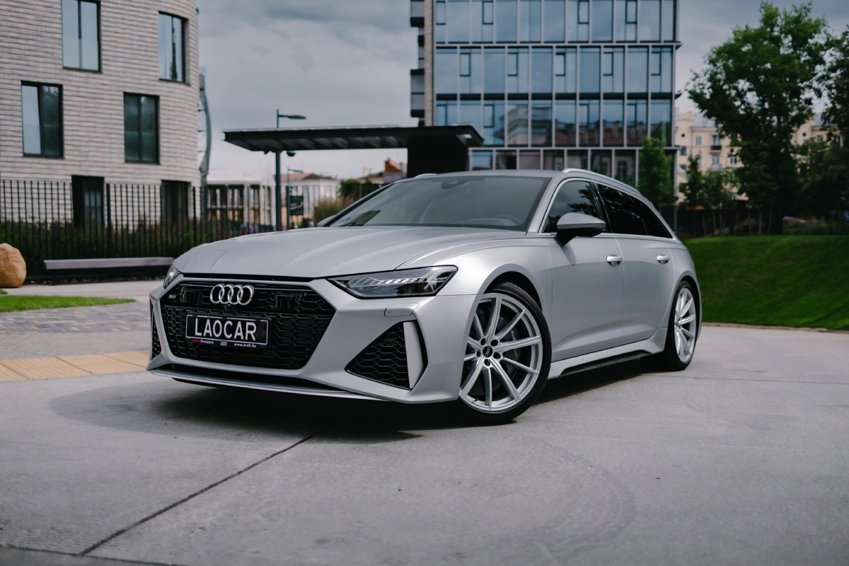 Мощный Audi RS6 Performance для аренды в Минске