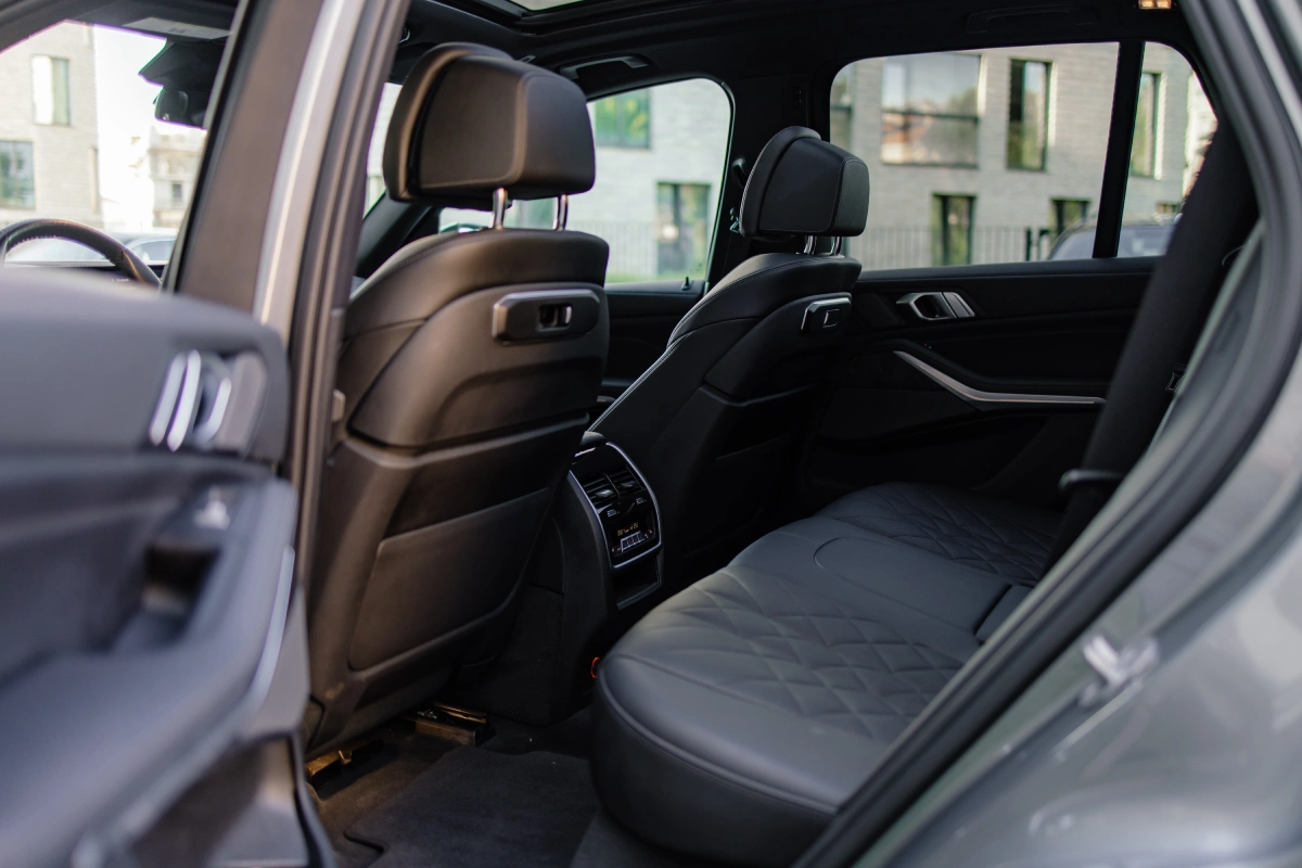 аренда кроссовера BMW X5 40i Беларусь