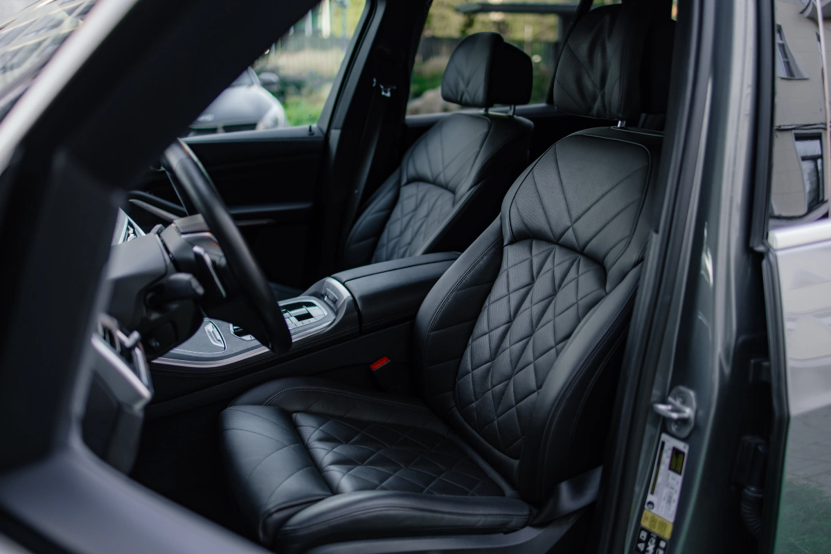 интерьер BMW X5 40i аренда Минск