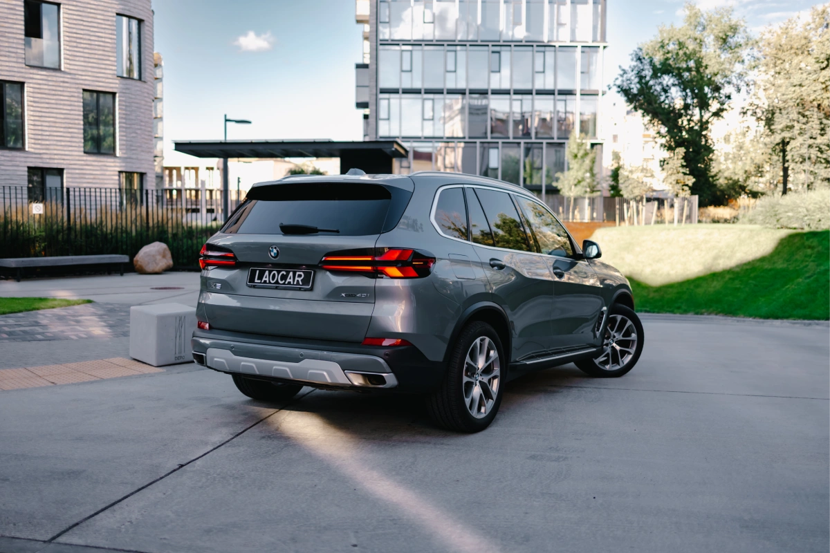 BMW X5 40i