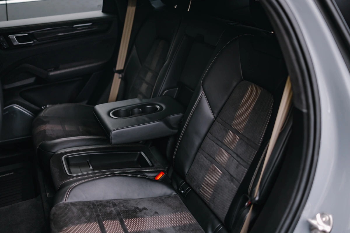 porsche cayenne turbo gt interior