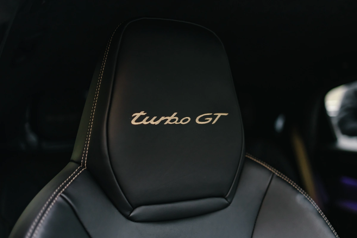 lüks suv kiralama porsche