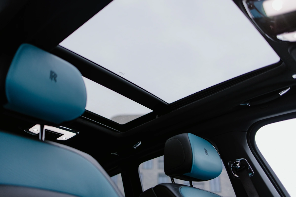 明斯克 Rolls-Royce Cullinan Black Badge