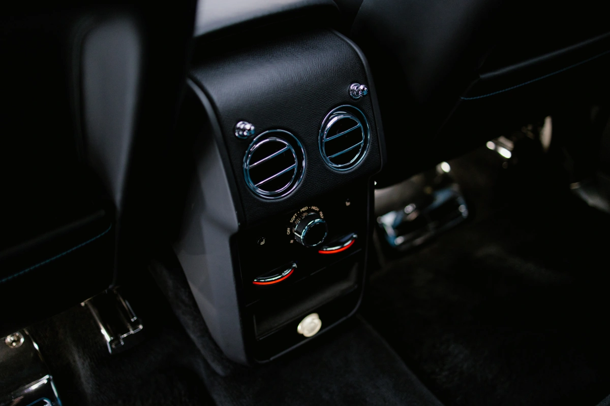 明斯克 Rolls-Royce Cullinan Black Badge