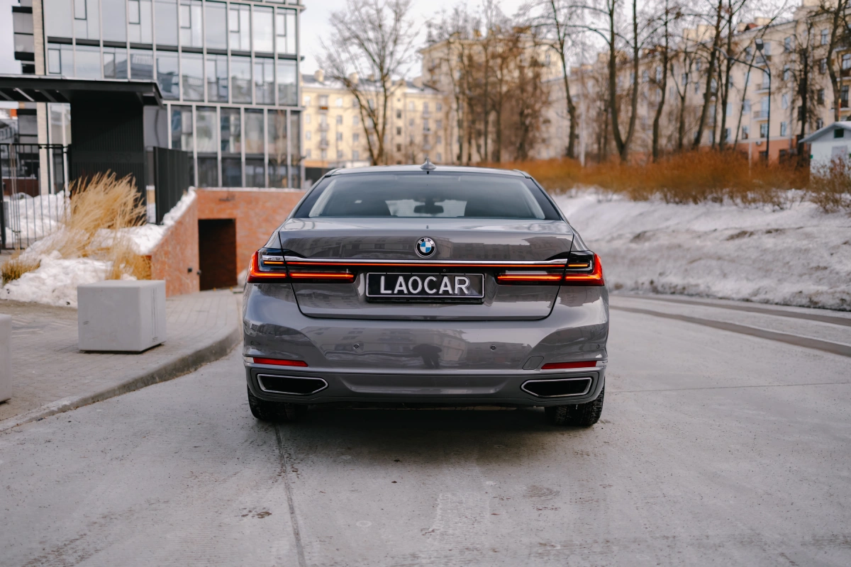 Интерьер BMW 750Li премиум отделка салона