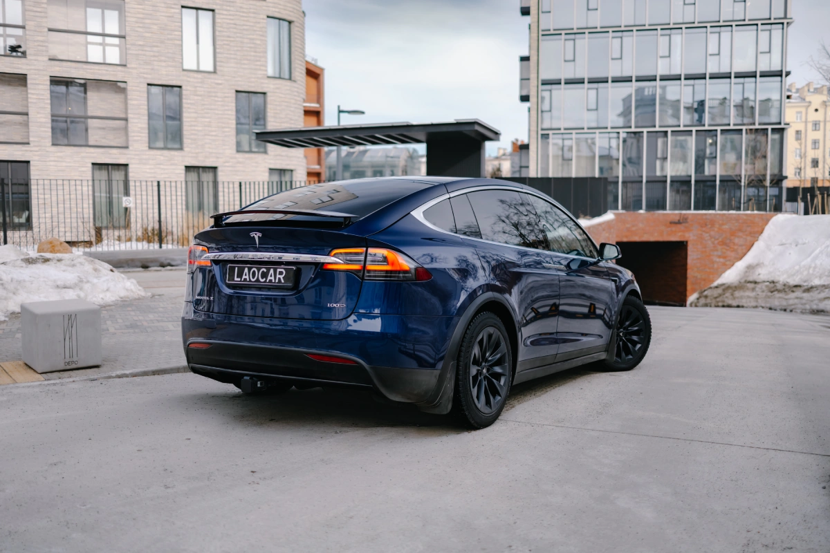 Tesla Model X P100D