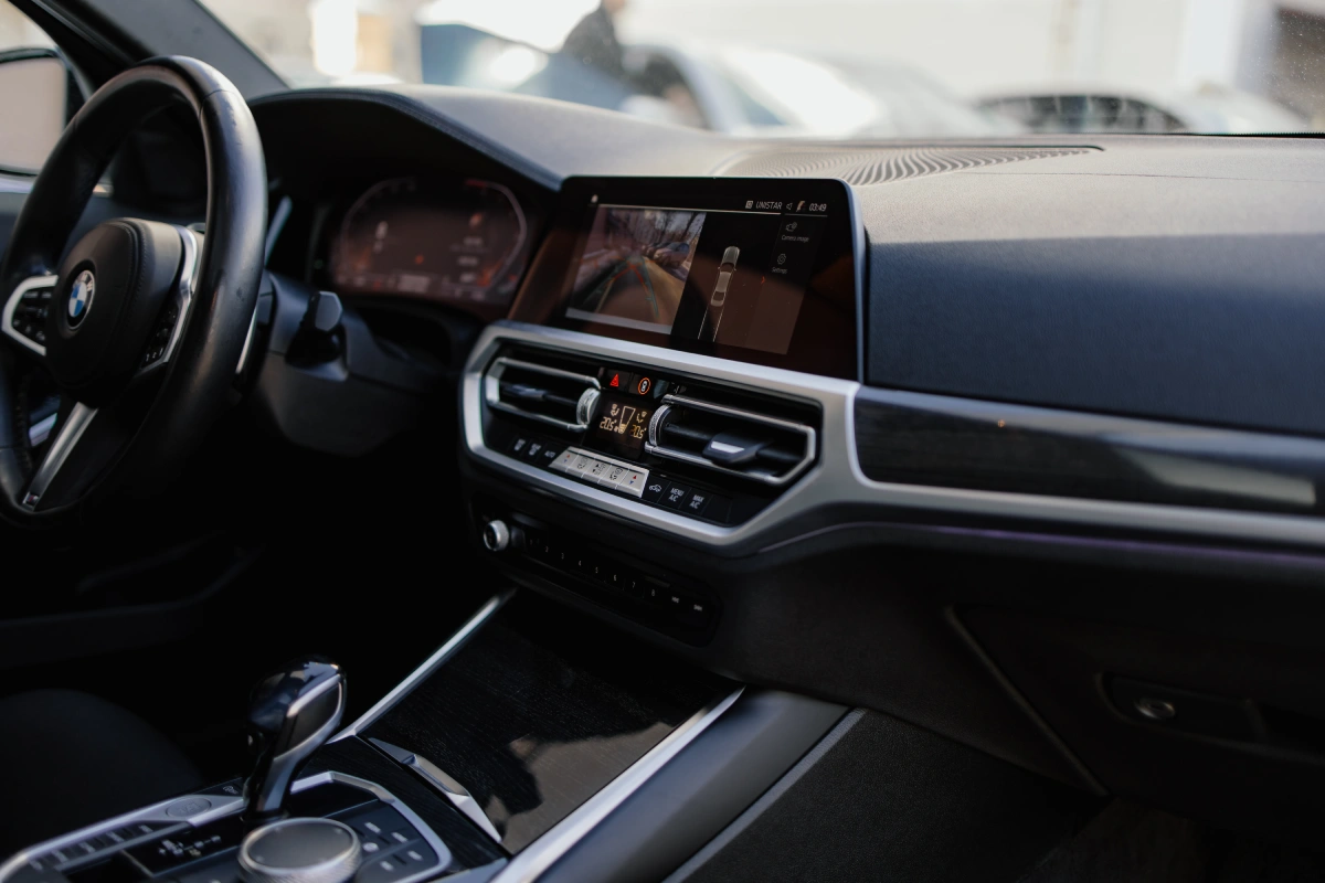 BMW 330i прокат