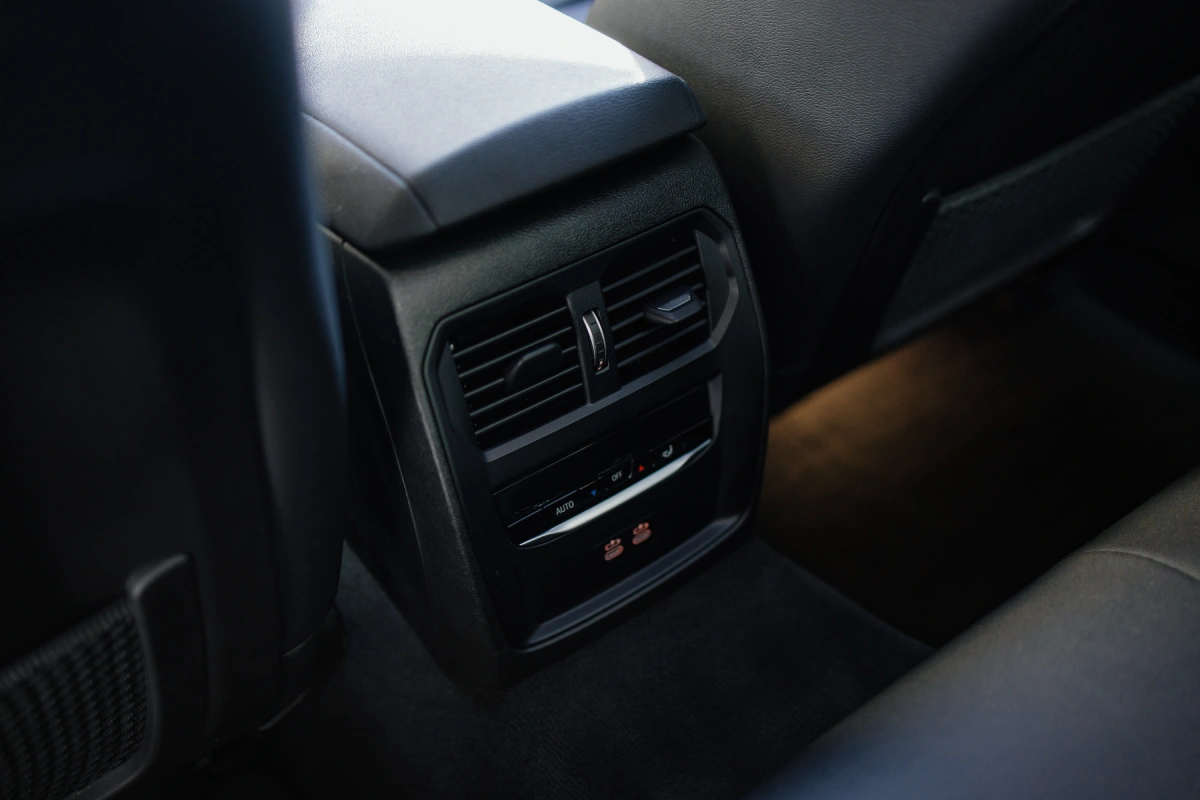 在明斯克租赁 BMW 330i