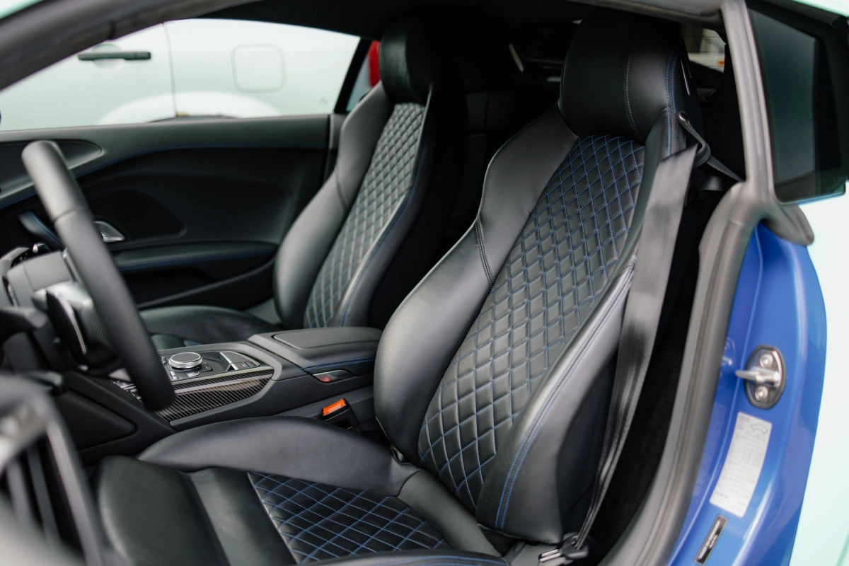 интерьер Audi R8 V10 Performance аренда