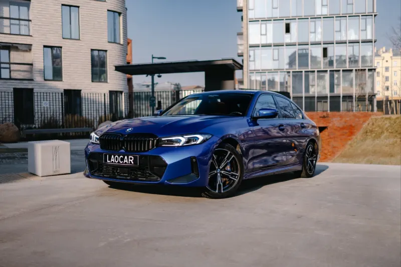 BMW 320i