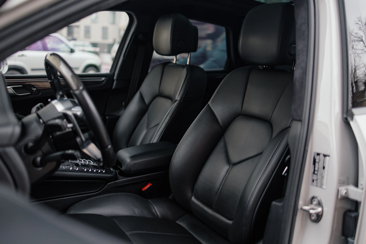 Porsche Macan Turbo интерьер салона
