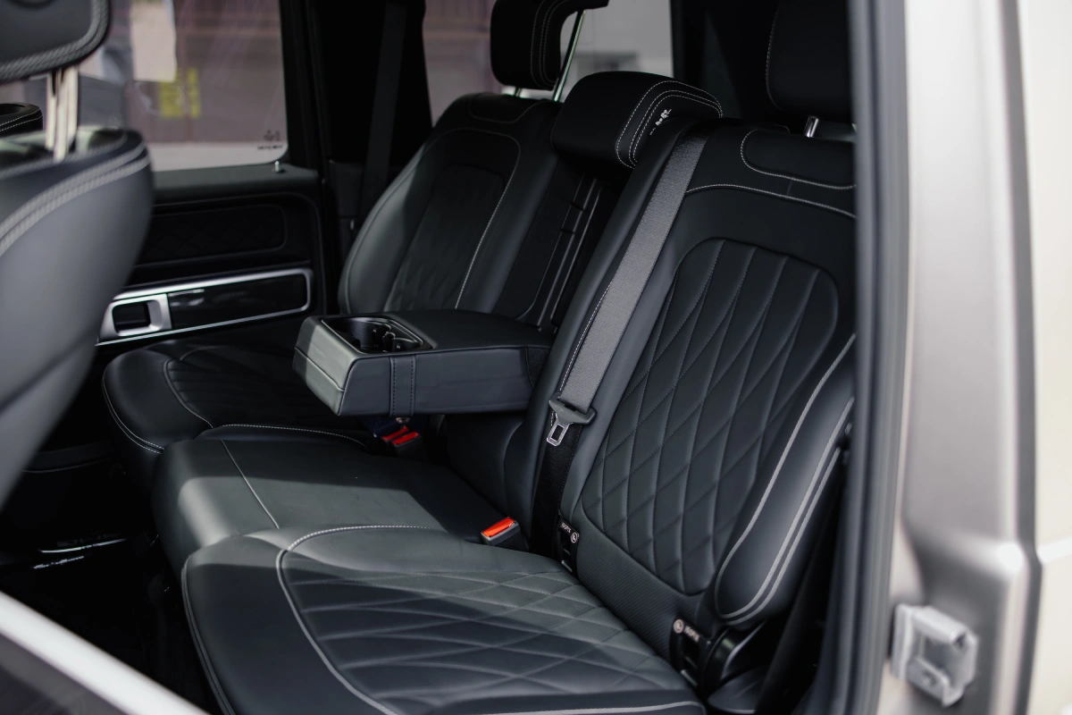 Mercedes G-Class 63 AMG interior cabin