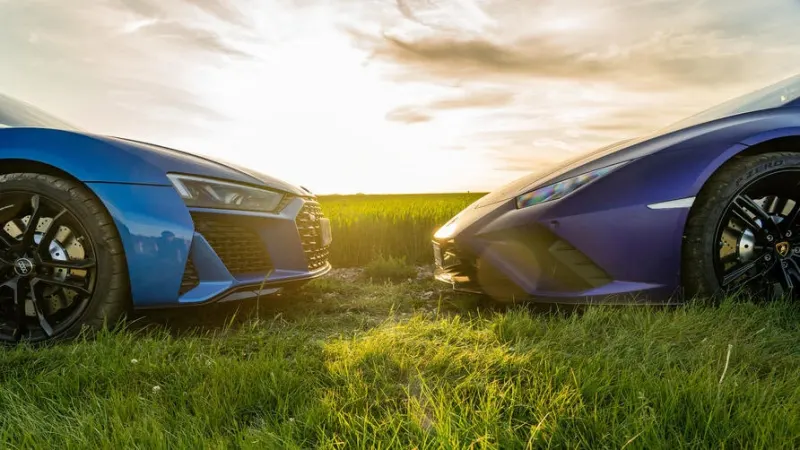 Lamborghini Huracán или Audi R8 V10: что выбрать в аренду в Минске?