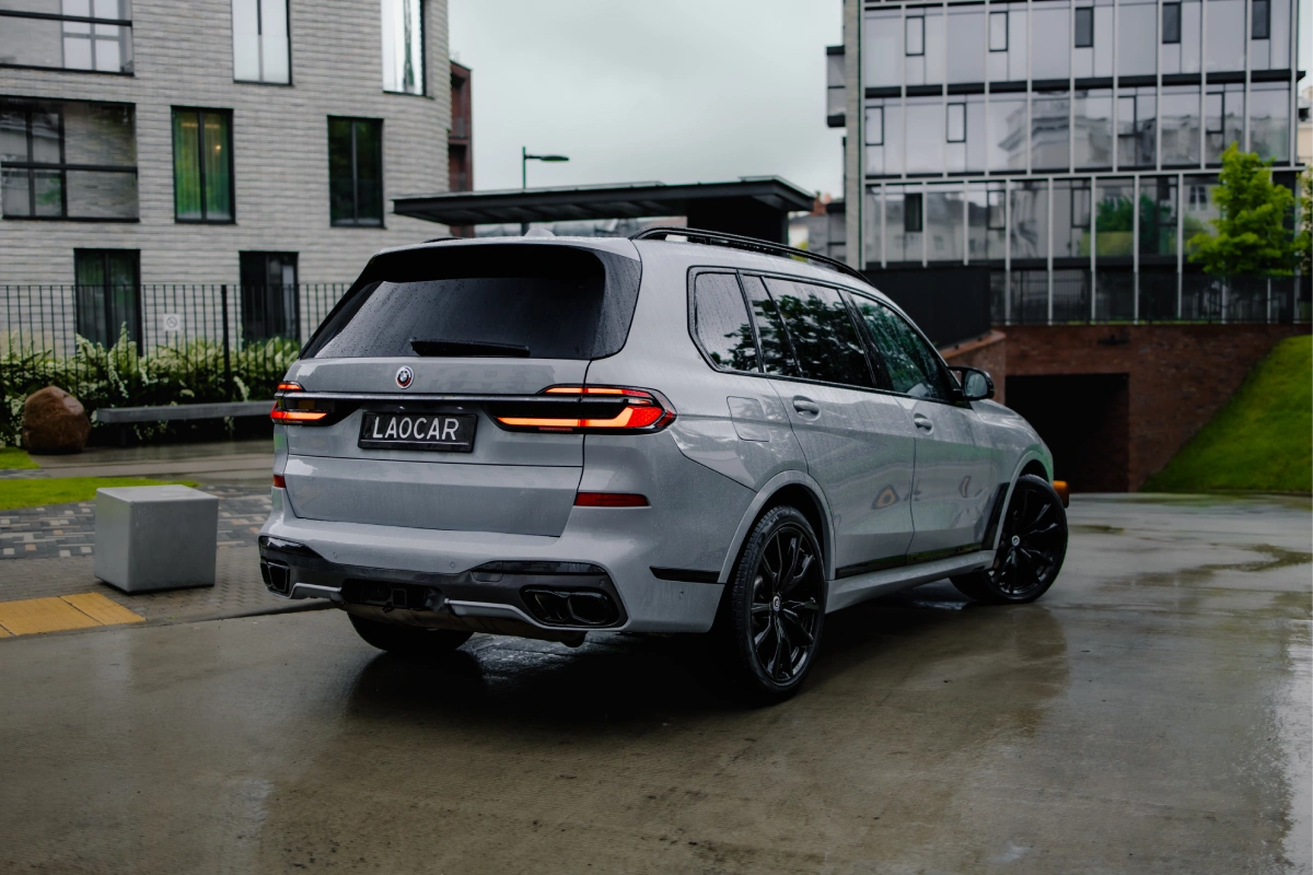 BMW X7 M60i