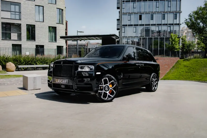 Rolls-Royce Cullinan Black Badge 2024